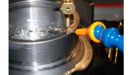 Artificial notches by electroerosion (E.D.M.).